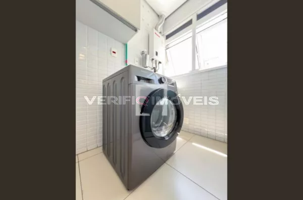 APARTAMENTO no 1º andar mobiliado com 1 dormitório e 2 garagens