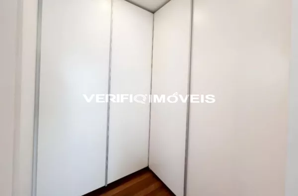 APARTAMENTO no 1º andar mobiliado com 1 dormitório e 2 garagens
