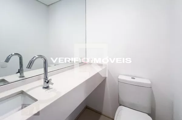 APARTAMENTO no 1º andar mobiliado com 1 dormitório e 2 garagens