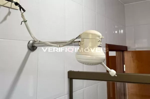 CASA com 5 dormitórios e 3 garagens