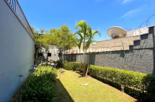 CASA com 5 dormitórios e 3 garagens