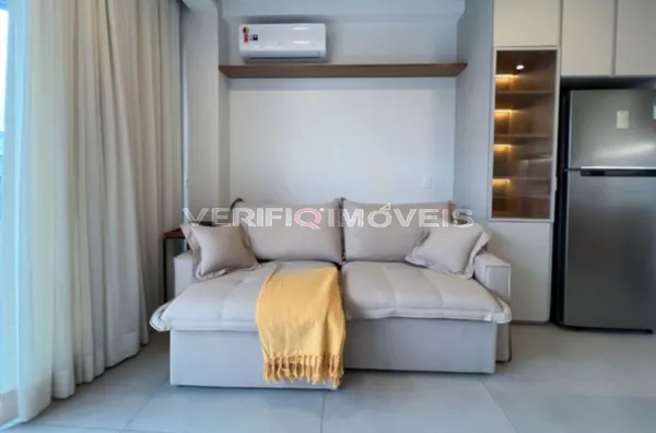 APARTAMENTO no 18º andar mobiliado com 1 dormitório e 1 garagem
