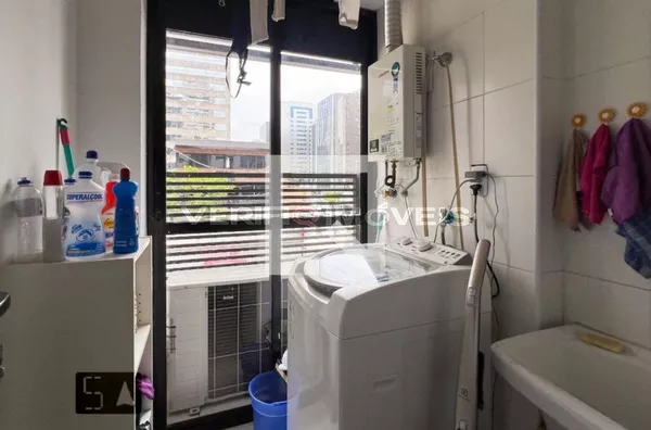 APARTAMENTO no 1º andar mobiliado com 1 dormitório e 1 garagem