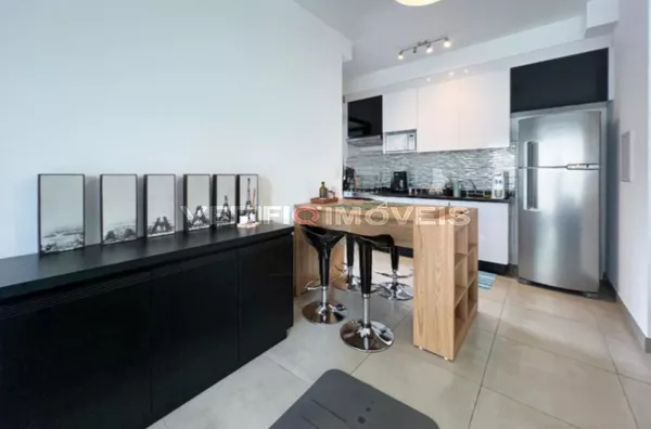 APARTAMENTO no 1º andar mobiliado com 1 dormitório e 1 garagem