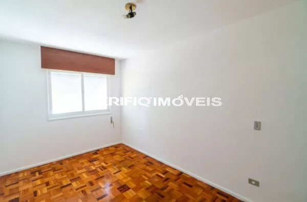 APARTAMENTO no 2º andar com 2 dormitórios e 1 garagem