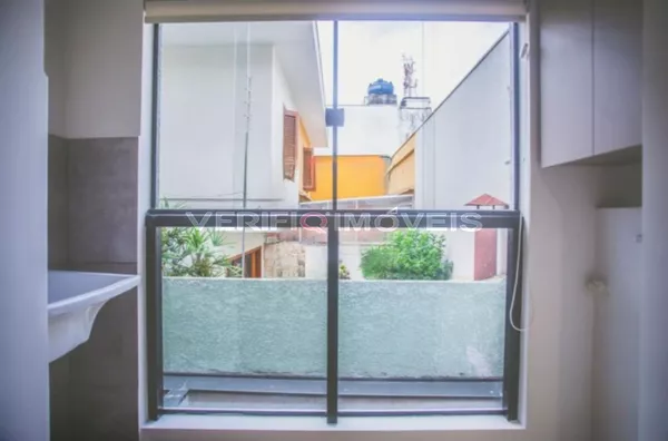STUDIO no 1º andar mobiliado com 1 dormitório
