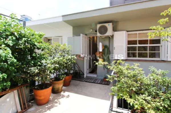 CASA com 2 dormitórios e 1 garagem