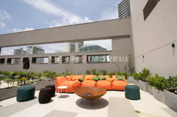 STUDIO no 14º andar mobiliado com 1 dormitório