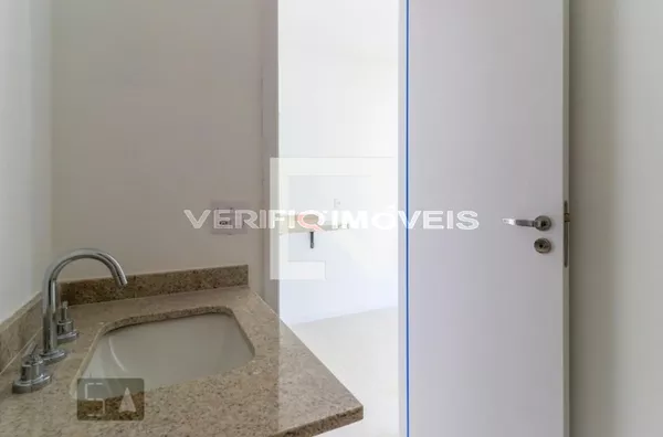 STUDIO no 6º andar com 1 dormitório