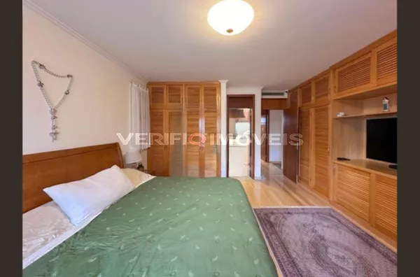 APARTAMENTO no 3º andar com 4 dormitórios e 6 garagens