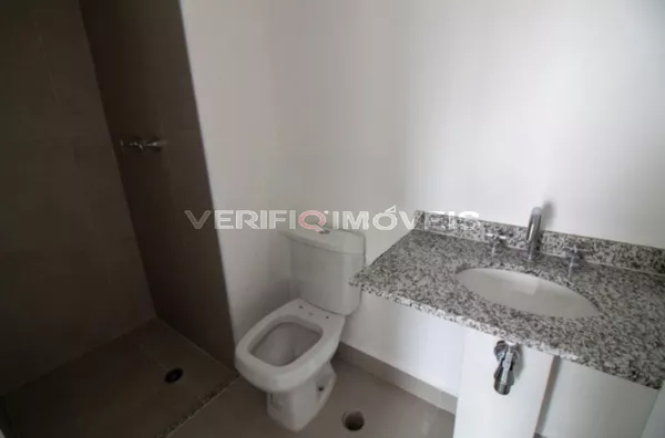 APARTAMENTO no 25º andar com 1 dormitório e 1 garagem
