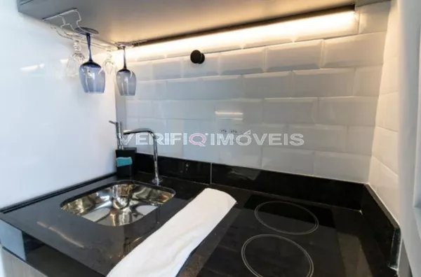 STUDIO no 7º andar mobiliado com 0 dormitório