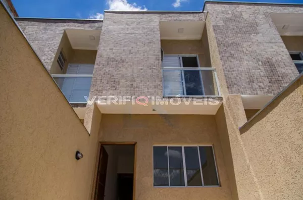 CASA com 3 dormitórios e 1 garagem