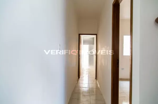 CASA com 3 dormitórios e 1 garagem