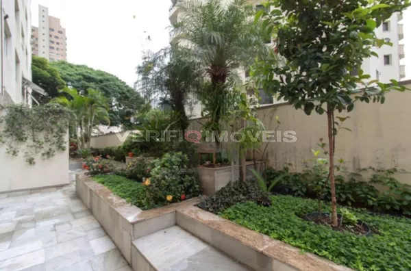 APARTAMENTO no 14º andar com 2 dormitórios e 1 garagem