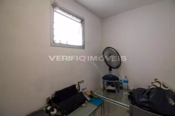 APARTAMENTO no 14º andar com 2 dormitórios e 1 garagem