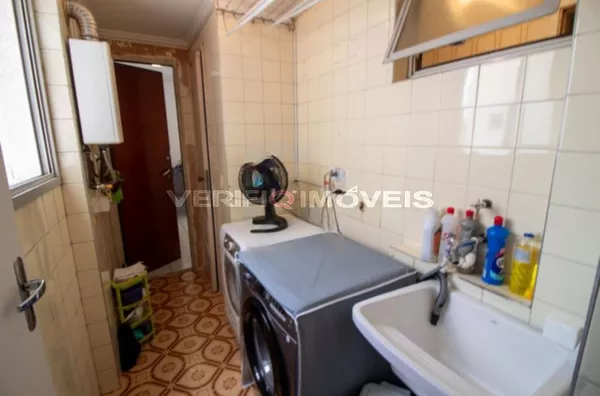 APARTAMENTO no 14º andar com 2 dormitórios e 1 garagem