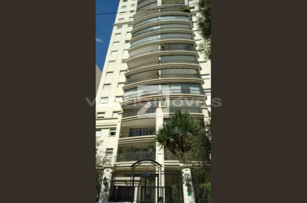APARTAMENTO no 14º andar com 3 dormitórios e 3 garagens