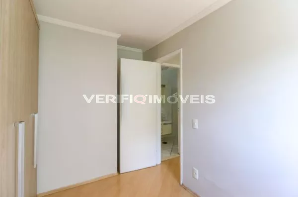 APARTAMENTO no 4º andar com 3 dormitórios e 1 garagem