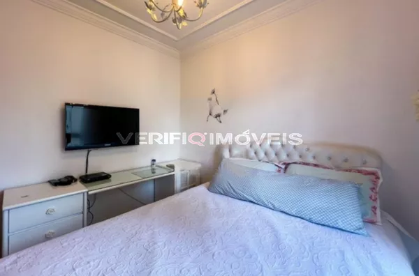 APARTAMENTO no 6º andar mobiliado com 3 dormitórios e 2 garagens