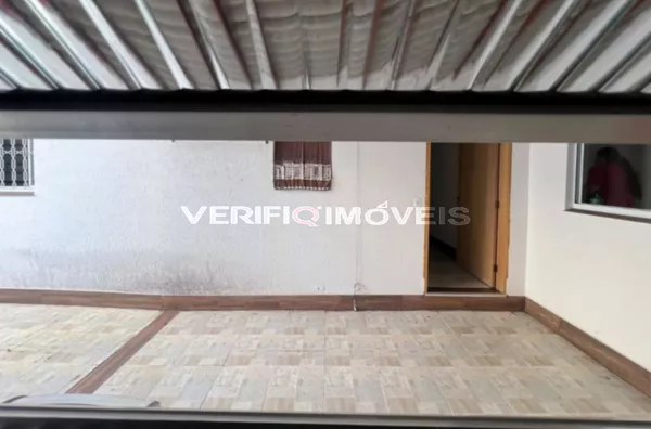 CASA com 2 dormitórios e 1 garagem