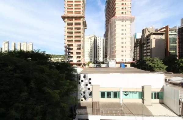 STUDIO no 4º andar mobiliado com 1 dormitório