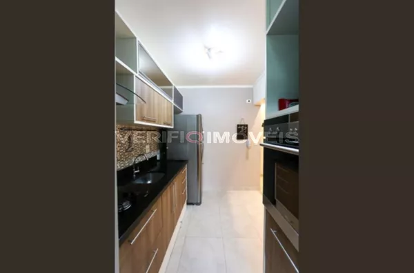 APARTAMENTO no 4º andar com 3 dormitórios e 1 garagem