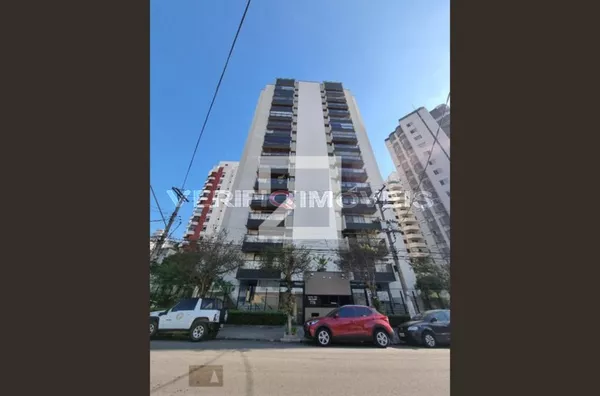 APARTAMENTO no 13º andar mobiliado com 3 dormitórios e 2 garagens