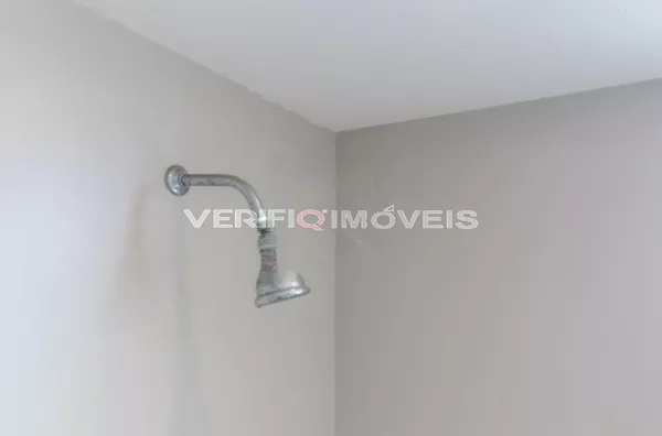 CASA com 4 dormitórios e 3 garagens