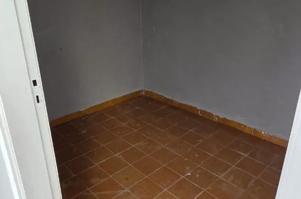 SOBRADO PARA LOCAÇÃO – EXCELENTE LOCALIZAÇÃO E ÓTIMA DISTRIBUIÇÃO! R$ 2.200