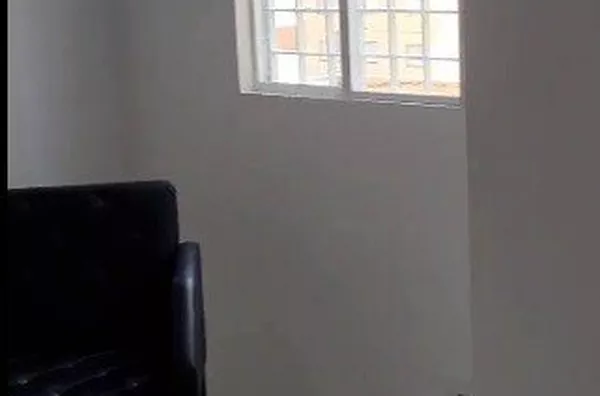 Sala comercial em andar para aluguel R$ 1600,00 + Cond.  - Selecione - Bairro, Guarulhos