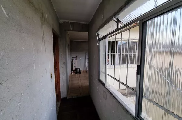 Casa com 2 dormitórios à venda, 200 m² por R$ 450.000,00 - Vila Galvão - Guarulhos/SP