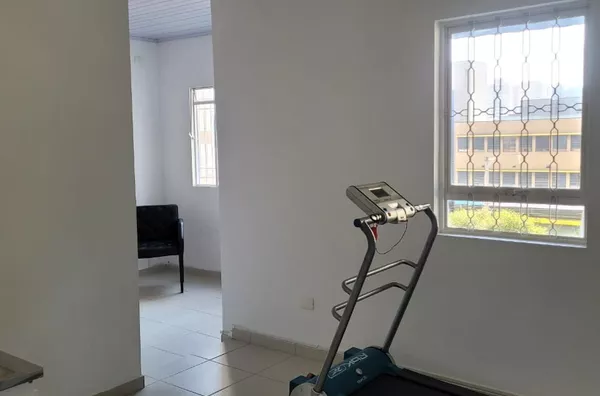 Sala comercial em andar para aluguel R$ 1600,00 + Cond.  - Selecione - Bairro, Guarulhos