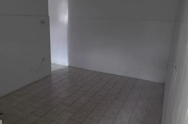 CASA 02 dorm. para aluguel R$ 1.000,00 + IPTU - Vila Familiar e independente - Foto 6