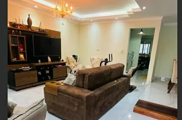 Excelente Casa Ampla com Piscina  a VENDA com 3 Quartos 1 Suíte 2 Salas e 4 banheiros na  Vila Galvão, Guarulhos SP - Foto 4