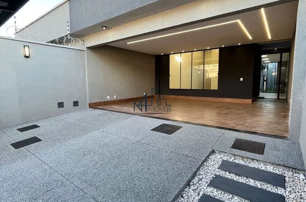 Casa  03 Quartos - Alto Padrão - Jardim Helvécia - Aparecida de Goiânia - GO