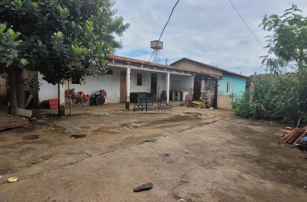 Casa com 03 barracões - Vila Oliveira - Aparecida de Goiânia - GO - Foto 1