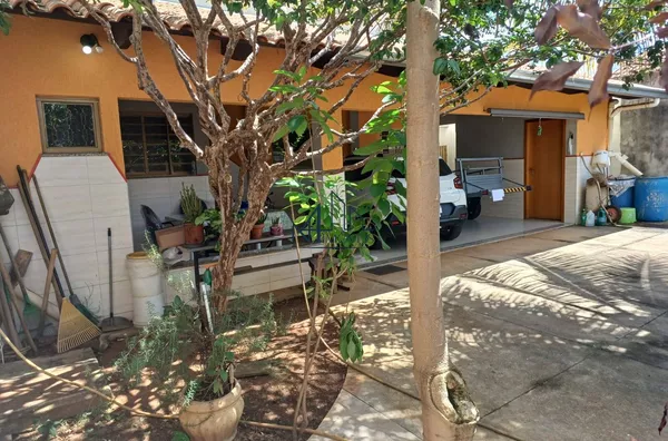 Casa 03 quartos - Parque Santa Cecília - Aparecida de goiânia - Foto 3