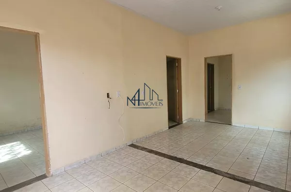 Casa c/ Barracão - Jardim Itaiupu - Goiânia - GO - Foto 2