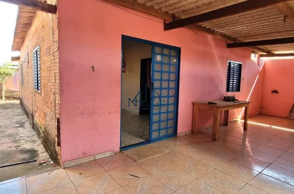Casa c/ 2 barracões - Jardim Iracema - Aparecida de Goiânia - GO - Foto 3