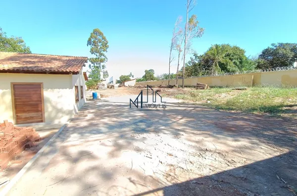 Área de 2.600 m² - Polo Industrial - Aparecida de Goiânia GO