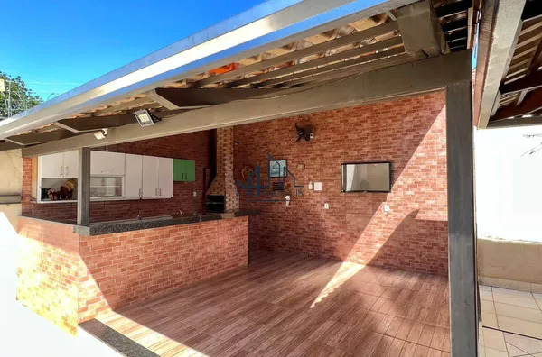 Casa 3 quartos - jd. Balneário meia ponte - Goiânia- Go - Foto 1