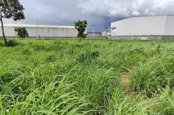 Área 4.300m² - St. Grande Goiânia - Hidrolândia - GO