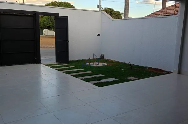 Casa 03 quartos - Jardim Helvécia - Aparecida de Goiânia - GO
