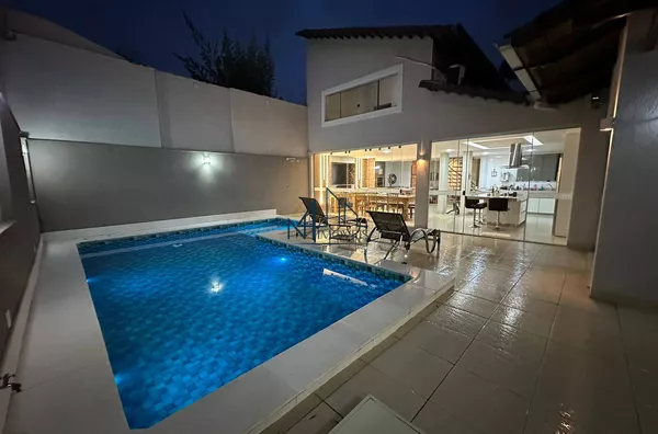 Casa 4 Quartos com Mezanino - Parque das Laranjeiras - Goiânia - GO - Foto 1