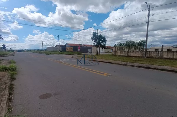 Lote Esquina 400 M² - Bairro Independência - Aparecida de Goiânia - GO - Foto 4