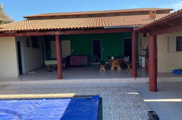 Casa 4 quartos - Bairro Marupiara - Aruanã - GO - Foto 3