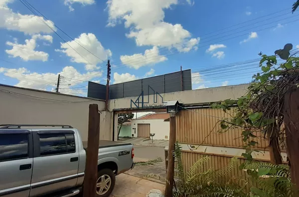 Casa 4 Quartos - Village Garavelo - Aparecida de Goiânia - GO - Foto 6