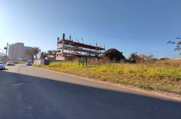 Área 1283m² - Vila Rosa - Goiânia - GO