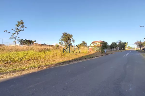 Área 1283m² - Vila Rosa - Goiânia - GO